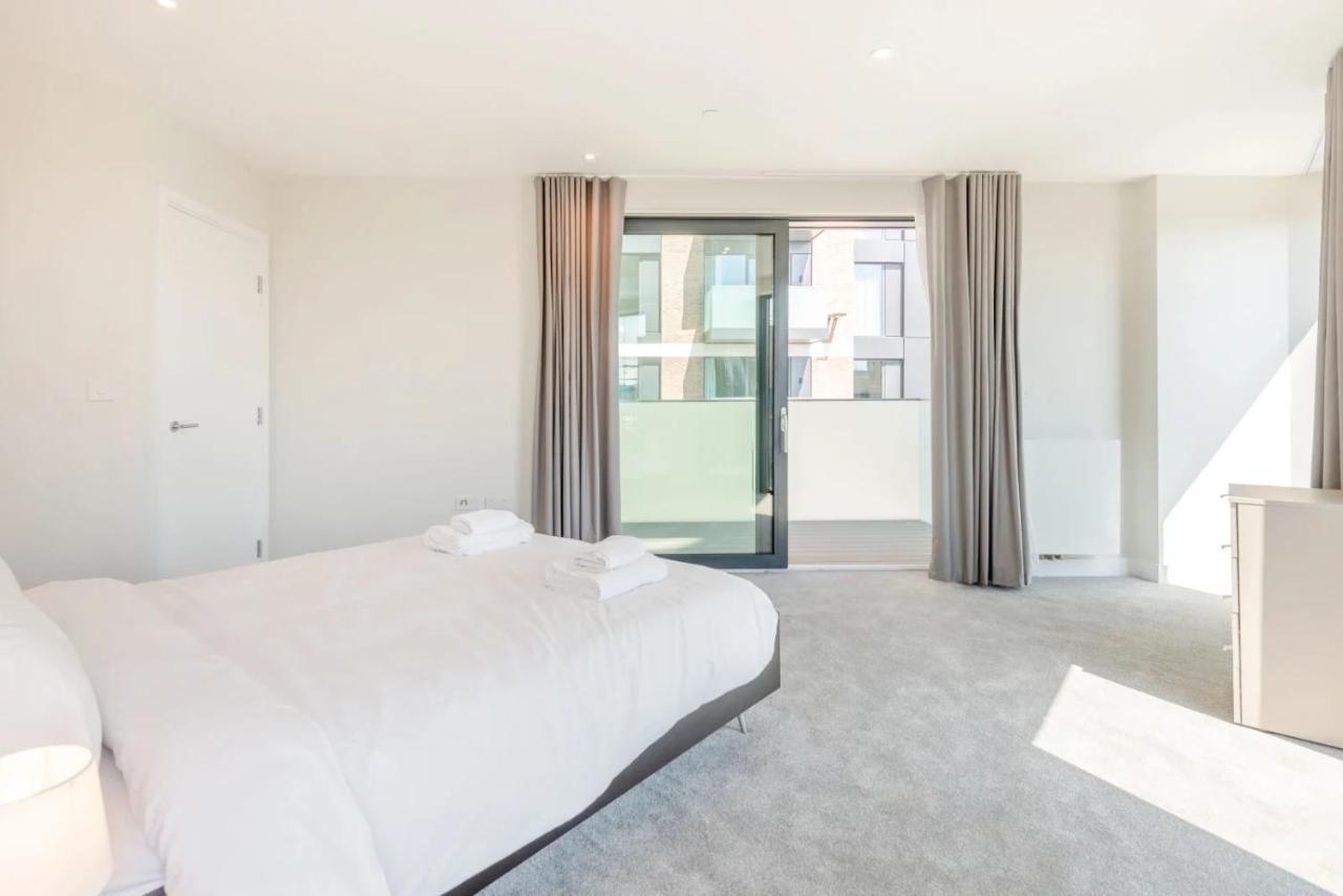 Modern Apartments In Brentford 2 Minutes Walk From Kew Bridge Exterior foto